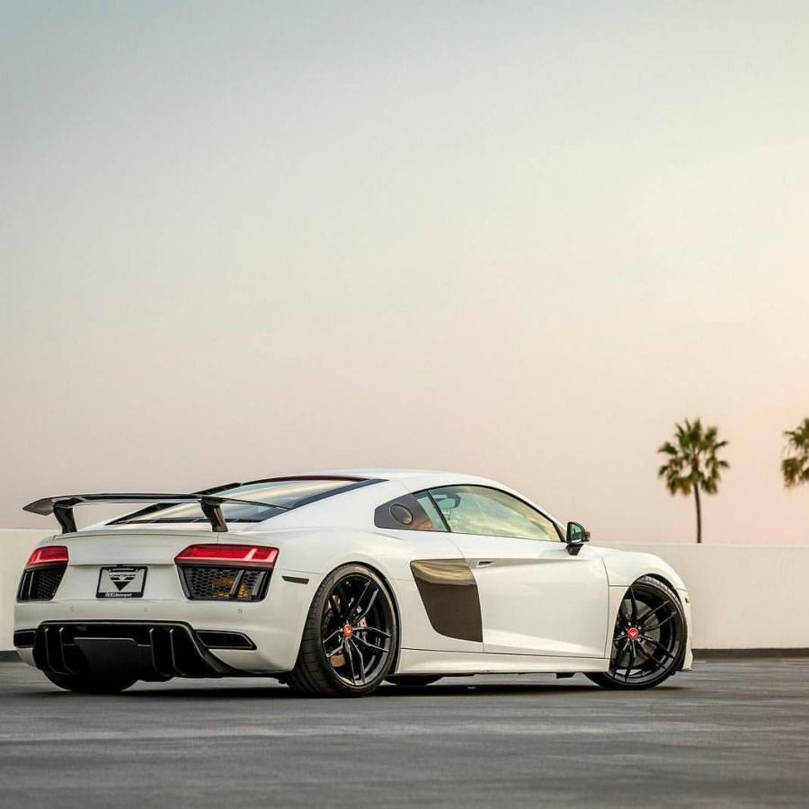  Audi R8 VRS by Vorsteiner on Vorsteiner Wheels (V-FF 105) 2017 года  (фото 8 из 8)